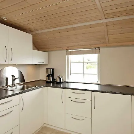 Two-bedroom Holiday In Blavand 28